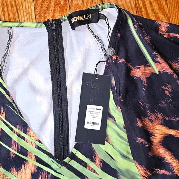 Satin Kaftan Safari Print Maxi Dress - Picture 10 of 12